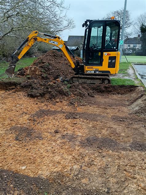 mini digger grab essex|Digger Hire in Essex From £250 a Day .